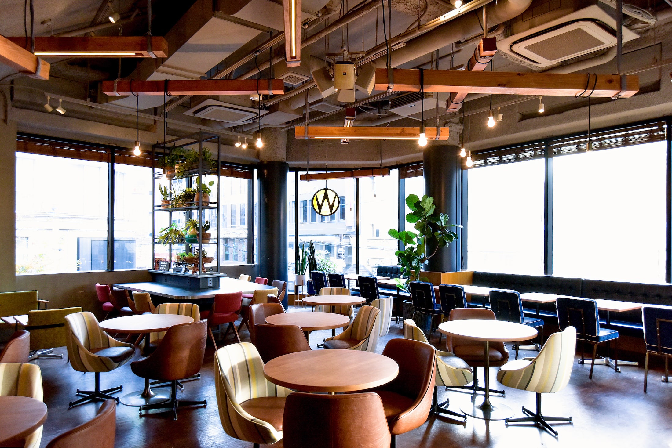 WIRED CAFE 梅田NUchayamachi